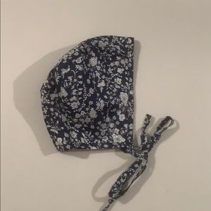 Briar baby Bonnet